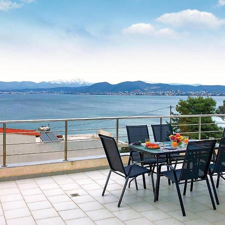 Amazing Home In Chalkida With Wifi Ngoại thất bức ảnh