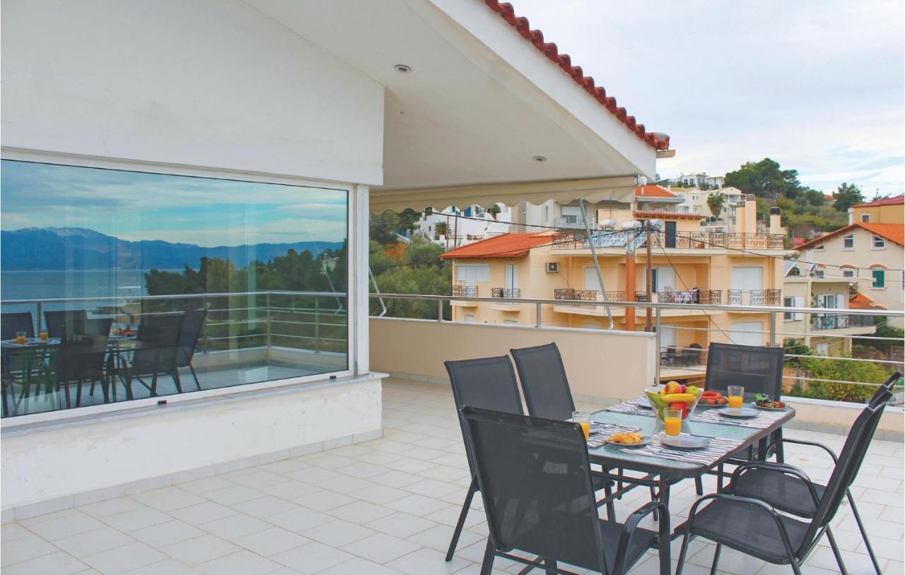 Amazing Home In Chalkida With Wifi Ngoại thất bức ảnh