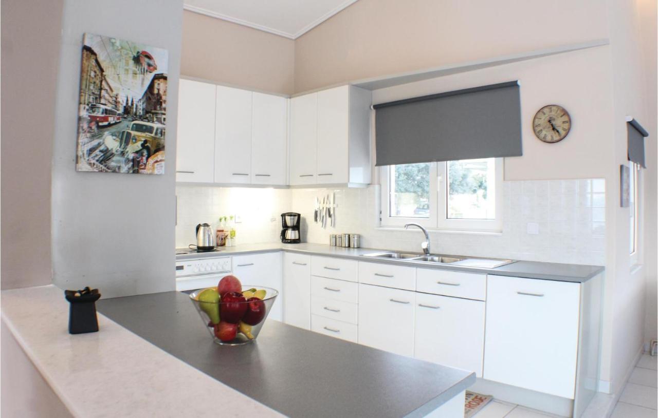 Amazing Home In Chalkida With Wifi Ngoại thất bức ảnh
