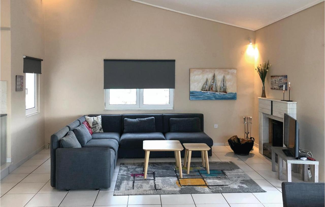Amazing Home In Chalkida With Wifi Ngoại thất bức ảnh