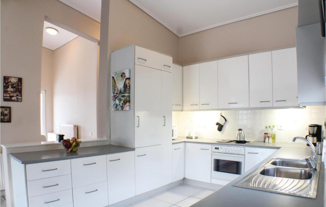 Amazing Home In Chalkida With Wifi Ngoại thất bức ảnh